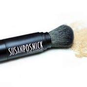 Susan Posnick, Colorflo: maquiagem natural, vegana, crueldade livre, fundação em pó mineral e escova