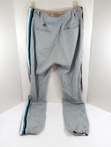 2002 Florida Marlins #17 Jogo usou calças cinza 39 DP32859 - Jogo usado calças MLB usadas